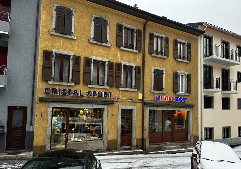 Powderhounds local ski rental partner at Orsieres is Cristal Sport