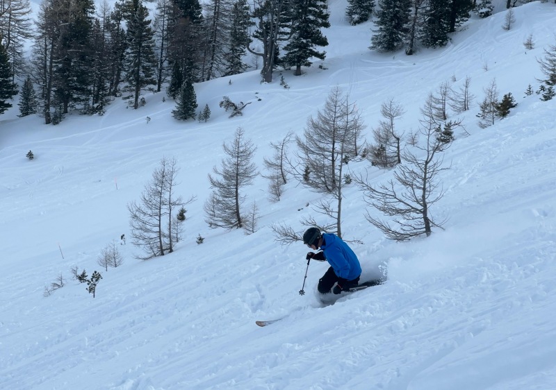 Telemark powder skiing at Champex-Lac