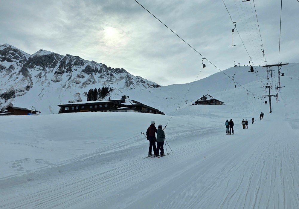 T-bar up to Schwarzenegg