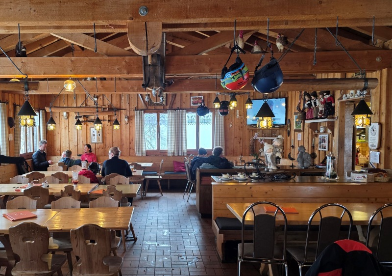 Bergrestaurant Furgglis interior