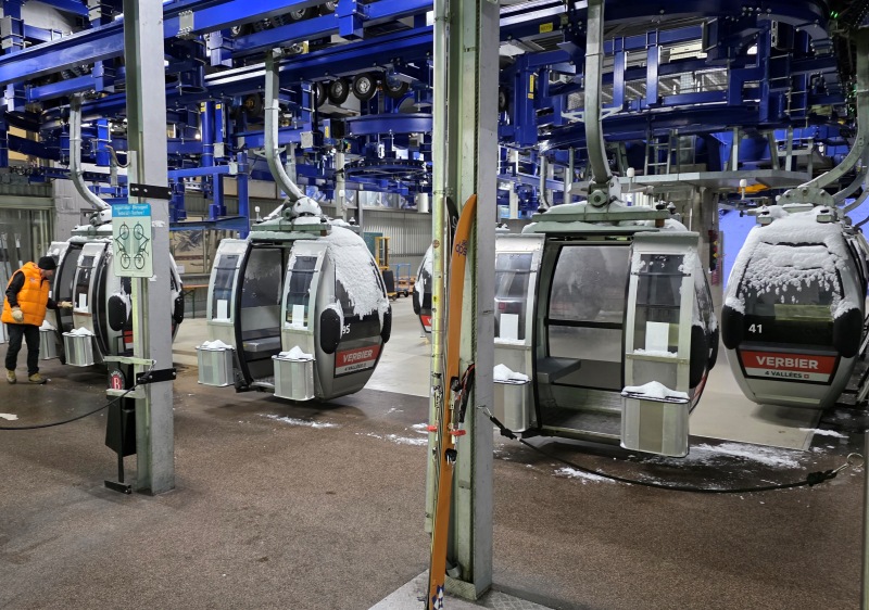 Le Chable gondolas