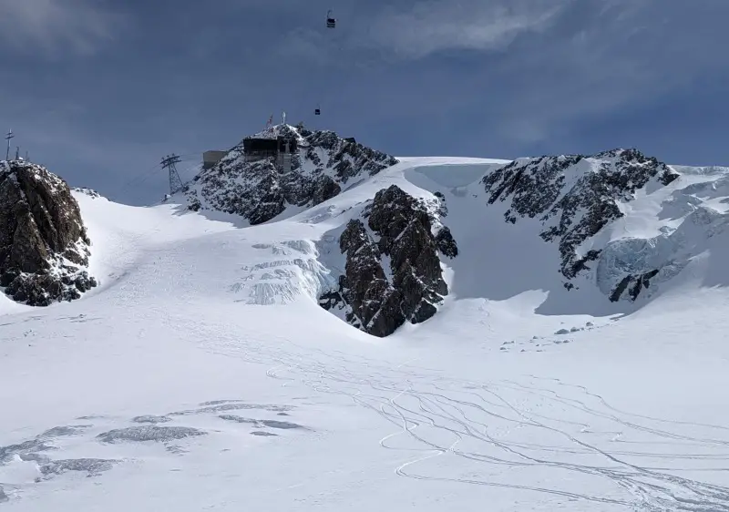 Matterhorn, Gornergrat train, piste trail, fresh snow - says it all. Zermatt is awesome!