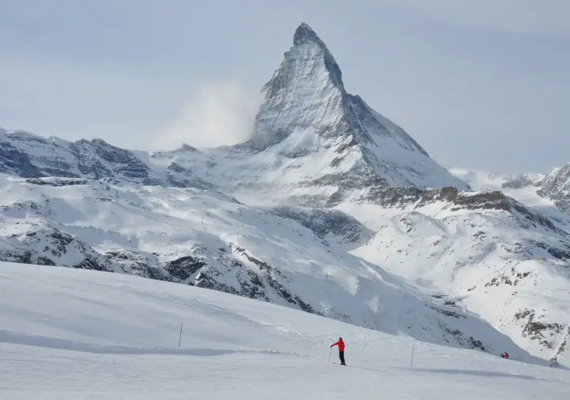 Zermatt Ski Resort Info Guide | Matterhorn Ski Paradise Switzerland Review