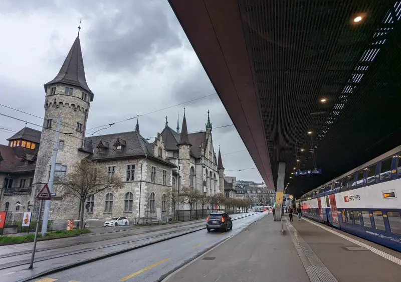 zurich-city-airport-info-guide-z-rich-switzerland-review