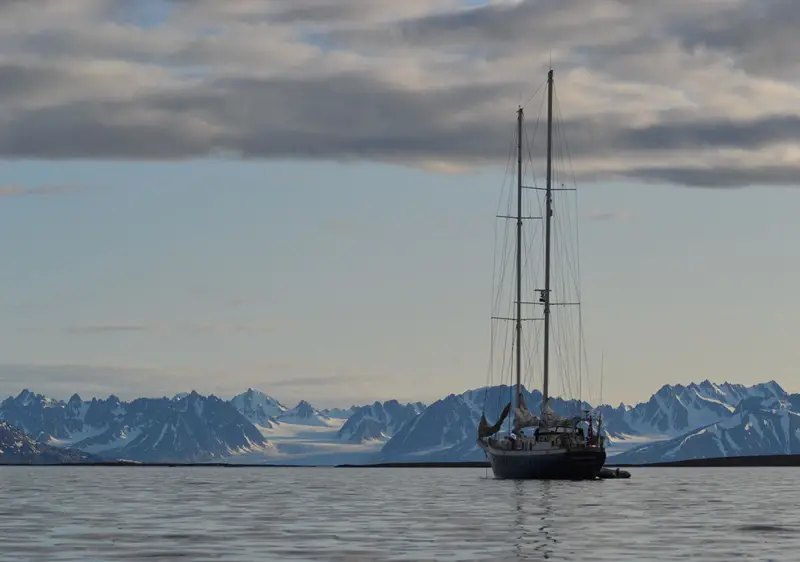 Greenland Ski & Sail