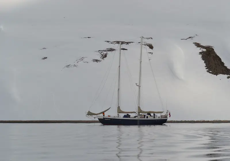 Greenland Ski & Sail