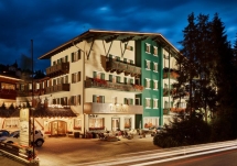 Hotel Savoy, Dolomites Women Only Ski Tour, WoW