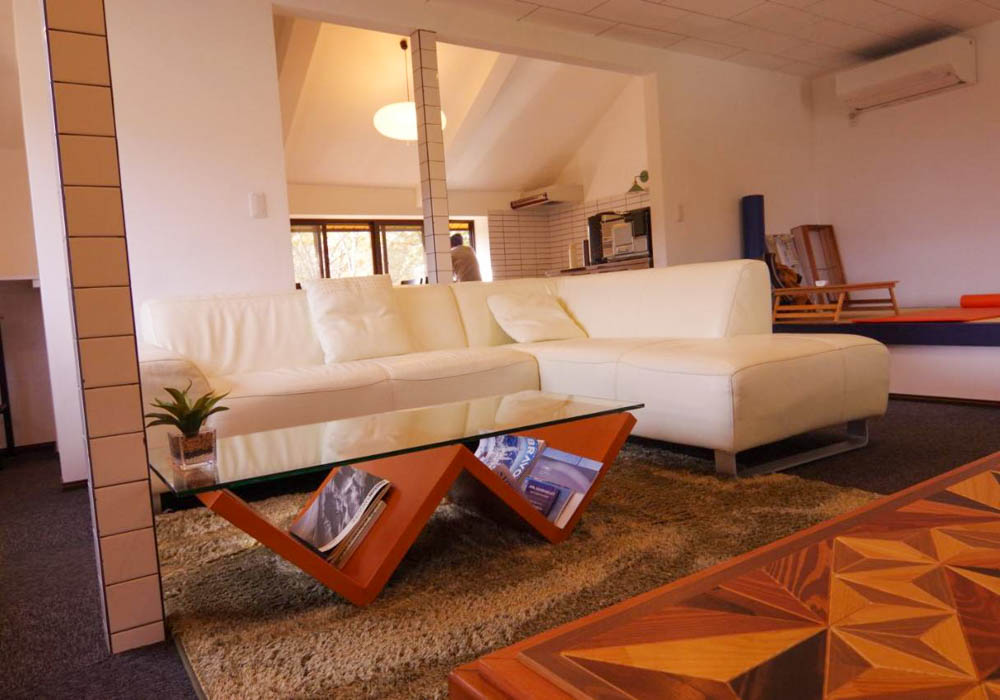 Hieda Sanso Hakuba Cortina