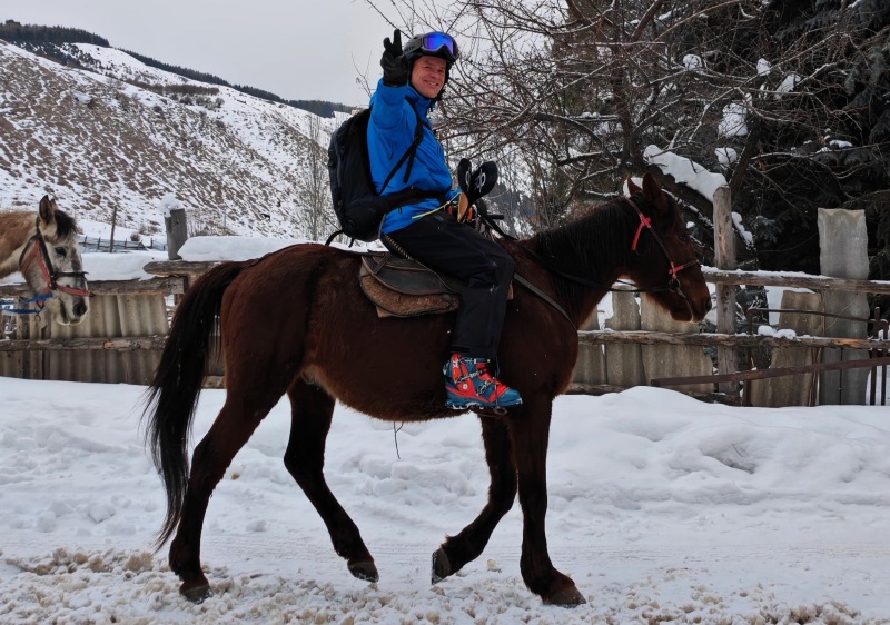 Giddy up!