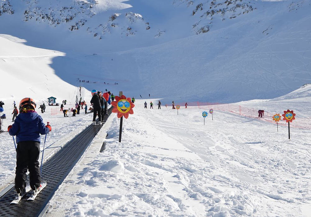 Chubut Argentine - Skiing: The town of Esquel offers skiing opportunities in the winter at the La Hoya ski resort.