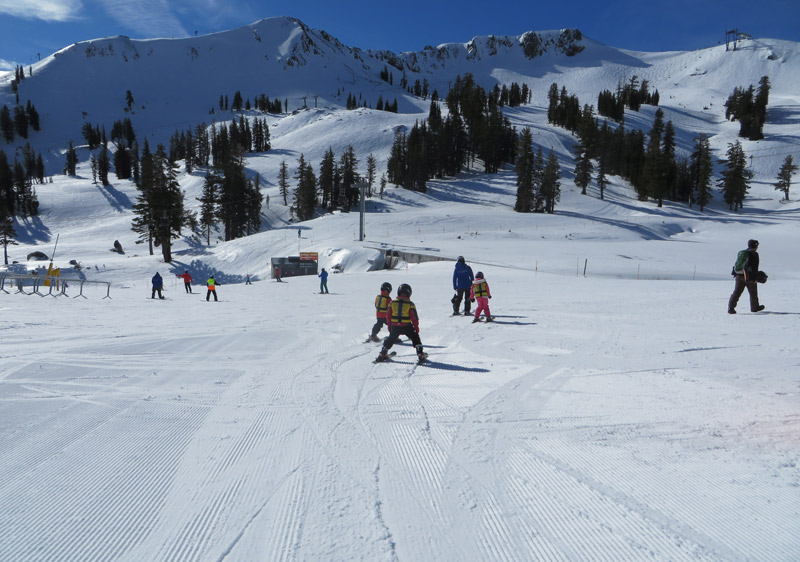 Alpine Ski Resort Facilities Ski Rentals