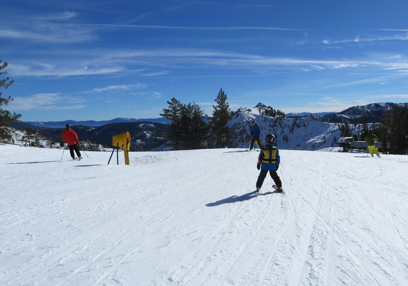 Alpine Ski Resort Facilities Ski Rentals