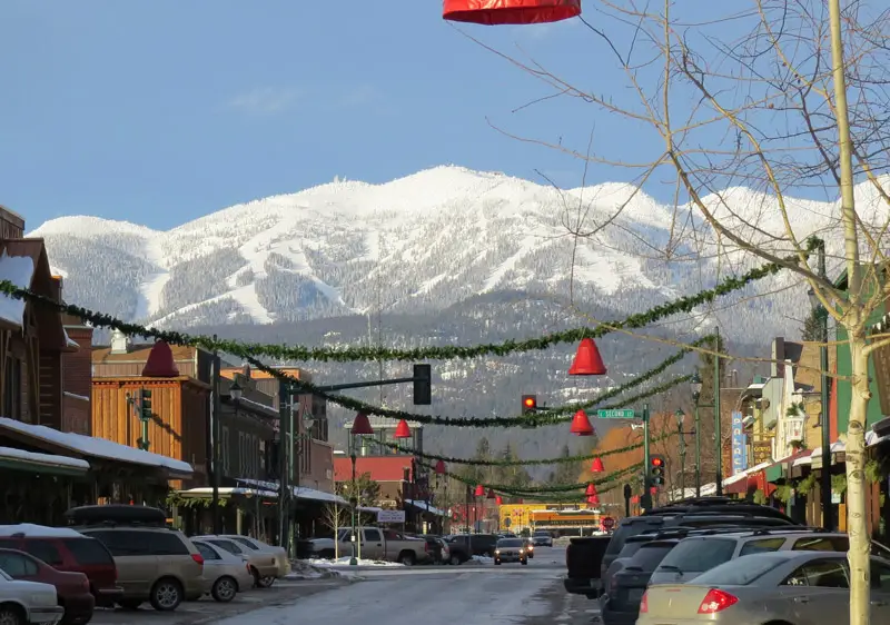 Whitefish Ski Resort is located just 7 miles (15 mins drive) from the town of Whitefish