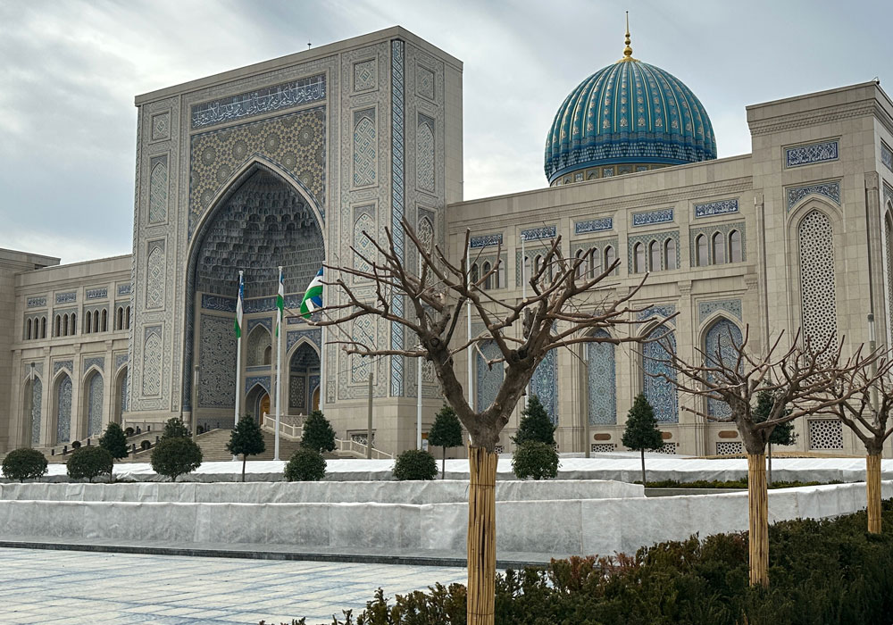 New building at the Hazrati Imam Complex
