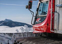 Big Red Cats - Day Cat Skiing