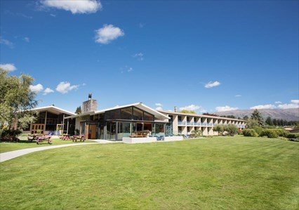 Wanaka Hotel Ski Cardona Packages