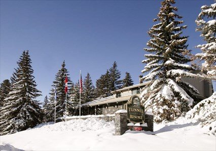 Tunnel Mountain Resort Packages