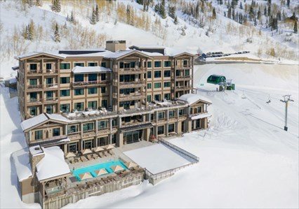 Snowpine Lodge